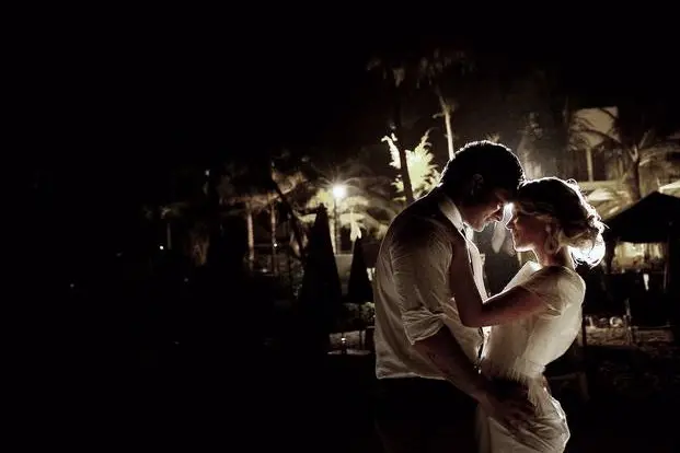 Koh Pha Ngan honeymoon, wedding, family and hospitality photographer